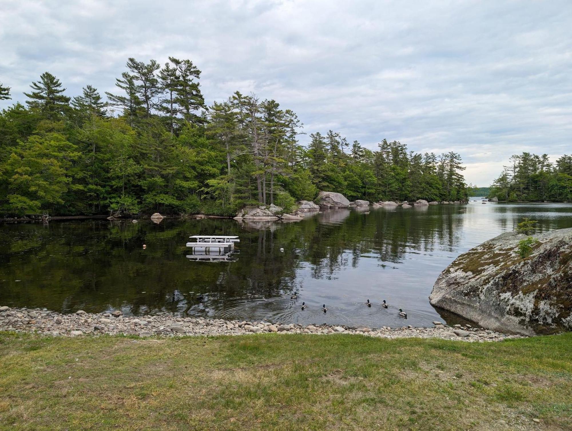 Alamoosook Lakeside Inn Orland Eksteriør billede